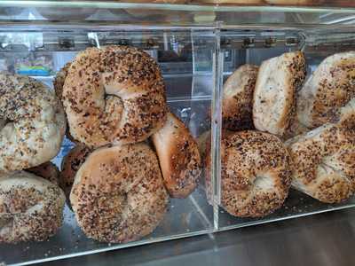Bay Bagels