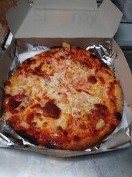 A & V Pizza And Restaurant