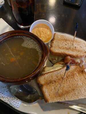 Cassidy's Pub & Restaurant