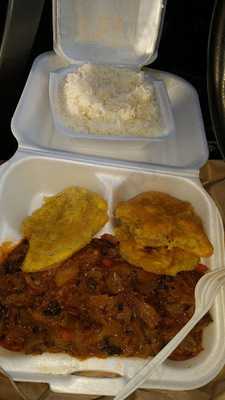 Macillon Grio Fish And Chicken