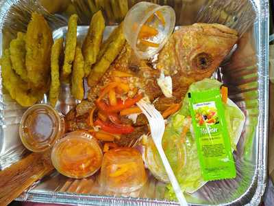 Macillon Grio Fish And Chicken