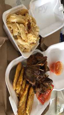 Macillon Grio Fish And Chicken