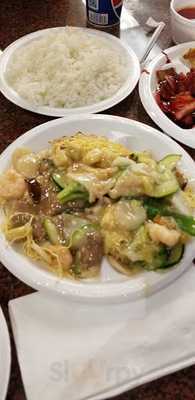 Canton Chinese Cuisine