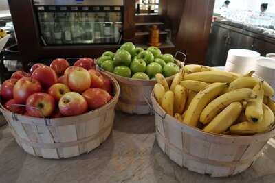 Atrio Wine Bar & Restaurant