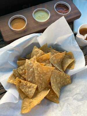 Los Panchos Tacos & Cantina