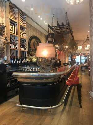 The Whitby Bar & Restaurant