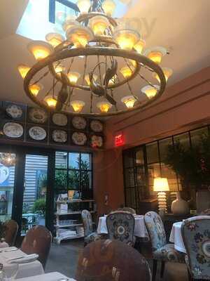 The Whitby Bar & Restaurant