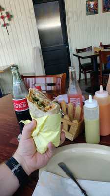 Ma' Tona's Restaurant