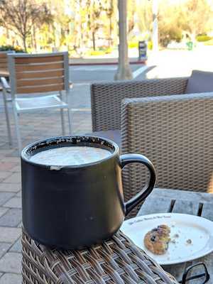 The Coffee Bean & Tea Leaf