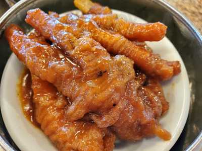 Hong Kong Garden Seafood & Bbq Cafe