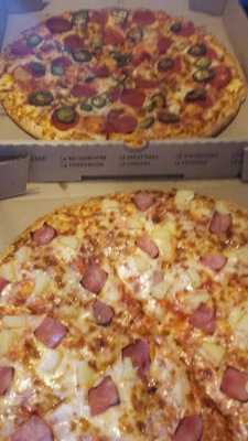 Howard's Pizza & Subs