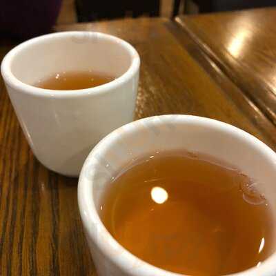 Mee Noodle Shop & Grill