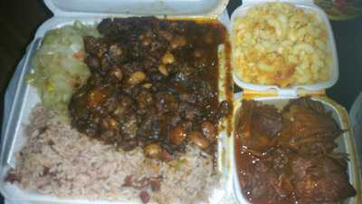 Shana's Caribbean Cafe