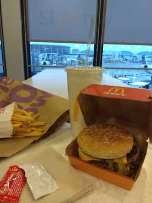 Mcdonalds At Ohare International Concourse E