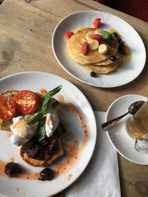 Bill Baker's Restaurant & Bar