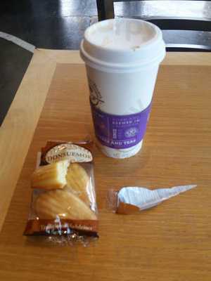 Coffee Bean & Tea Leaf