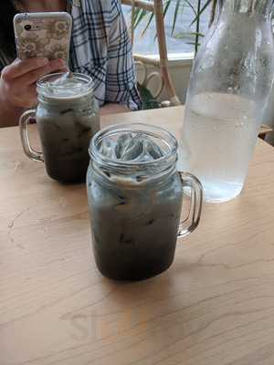 2 Qube Restaurant & Lounge Llc