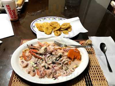 Hills Restaurant & Bar