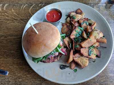 Southwestern Pizza Company