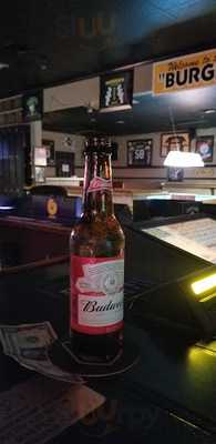 Noreens Cocktail Lounge