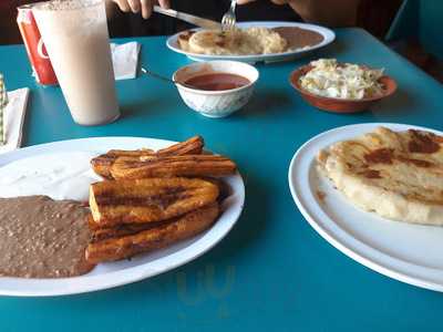 Los Planes De Renderos Pupuseria