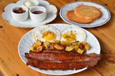 Schilling & Co. Cafe