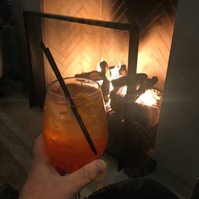 The Bar At Hotel Zachary