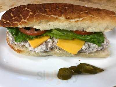 Lucca Food Deli & Wine Shop