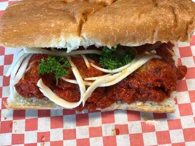 Lucca Food Deli & Wine Shop