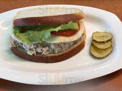 Lucca Food Deli & Wine Shop