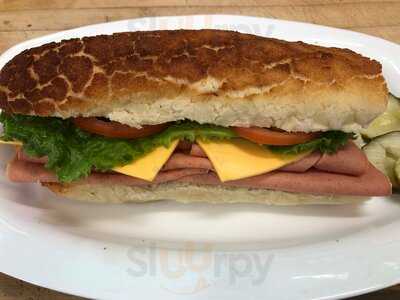 Lucca Food Deli & Wine Shop