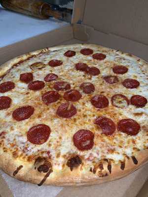 Robola Pizza & Grill