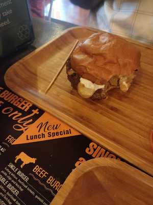 My House Burgers & Shakes