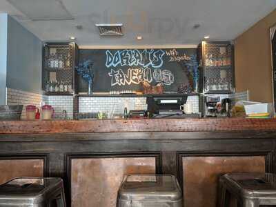 Dorlan's Tavern & Oyster Bar