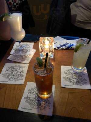 The Vieux Restaurante & Lounge En El Hotel Marriot Marquise