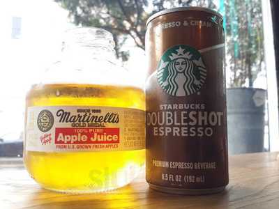 Clare's Deli & Late Night Kitchen