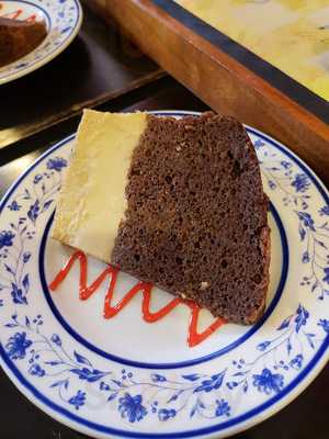 Kristoffer's Cafe & Bakery