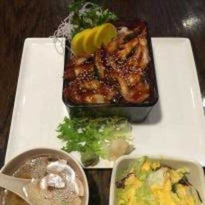 Sumo Sushi & Hibachi