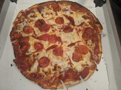 Tatas Chicago Pizzeria