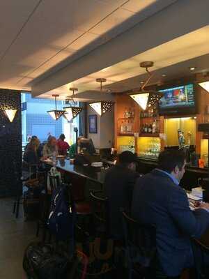 Wolfgang Puck Express