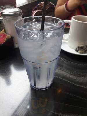 Gracie's Corner Diner