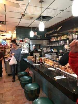 Gracie's Corner Diner