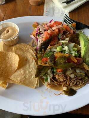 Benny's Tacos & Chicken Rotisserie