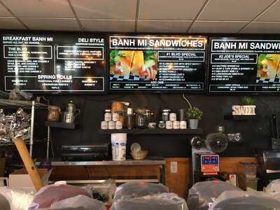Banh Mi Blvd