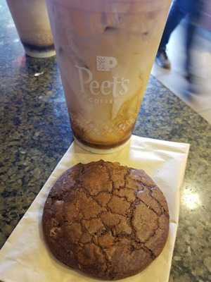 Peet's Coffee & Tea