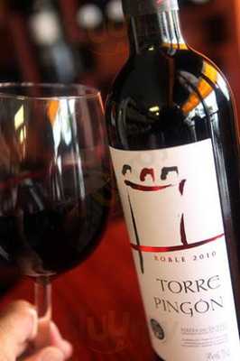 El Oso Blanco Cafeteria