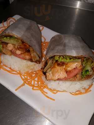 Rolls Kosher Sushi & Salad