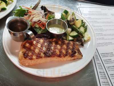 B'koah Cafe & Bakery