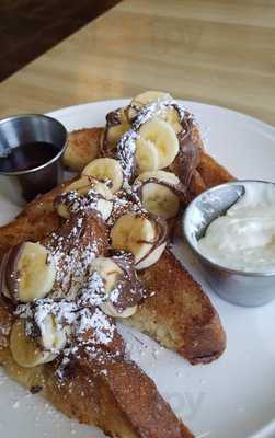 B'koah Cafe & Bakery