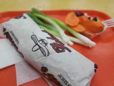 Roberto's Taco Shop